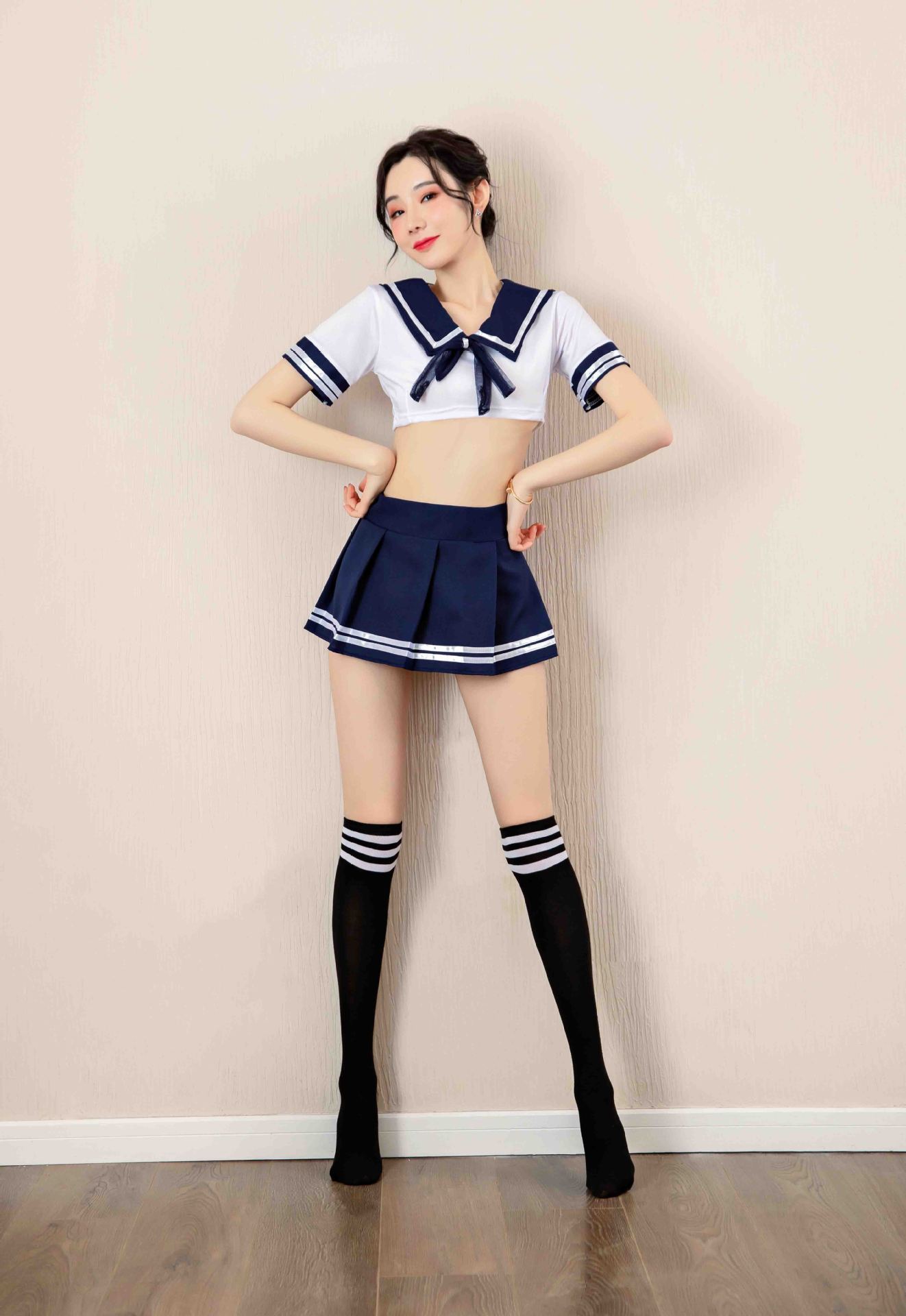 Bộ Cosplay học sinh Nhật Bản quyến rũ đáng yêu (4)