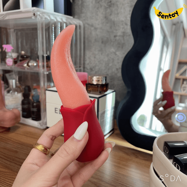 Lưỡi liếm âm đạo SUAI (2)
